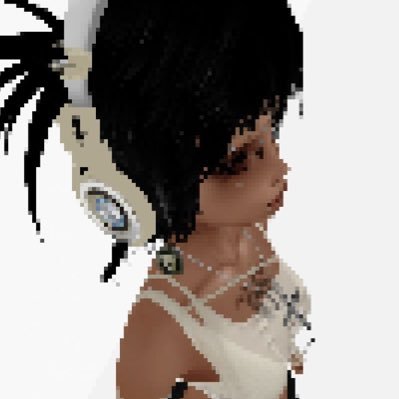 ellamaaun's profile picture. 