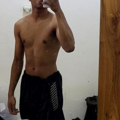 lilboyuhui's profile picture. im homophobic