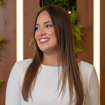 YelenaCamacho's profile picture. 𝐌𝐚𝐤𝐭𝐮𝐛 Ψ