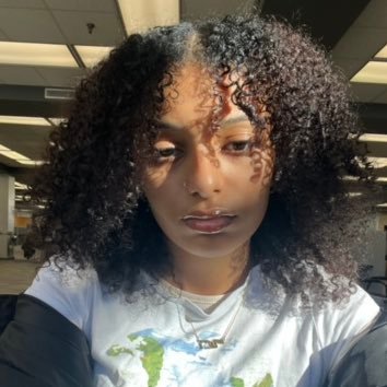 playgirlmer's profile picture. yo