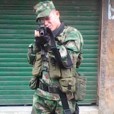 Juan77Manuel's profile picture. Hoy más que nunca debemos apoyar y proteger a nuestro presidente ante el desespero narco uribista. Orgullosamente Pereirano. RESERVISTA Y PROGRESISTA