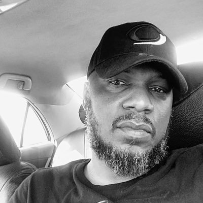 slimonch's profile picture. Lawyer,Muslim, love my space , ❤️Footie, Southpaw, Crazy MUFC, Daddy, “Dolce Far Niente“ 🙏🙏 ♌️