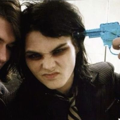 manicstarrs's profile picture. no.1 lurker |❤️‍🔥❤️‍🔥|
letterboxd; xcassiee (follow it RN)