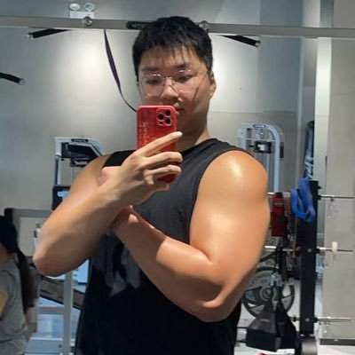💻独立开发者
出海网站收入稳定🔪
HappyShip零代码建站工具(https://t.co/apFYYiSg2J)
Cursor中文教程网( https://t.co/7eqYhJzQTN)
持续分享我做产品路上的所见所闻 | 感谢关注😁