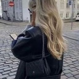 ytokarr8720's profile picture.