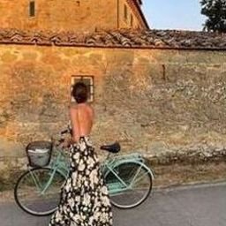 easwoubalc73986's profile picture. 