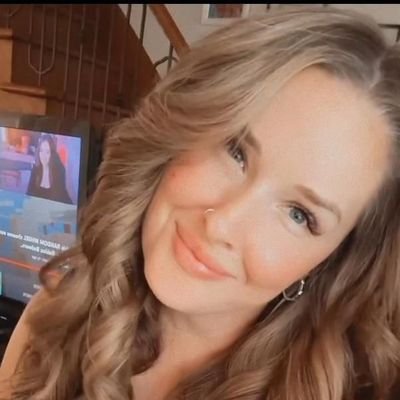 sonia_sm_mike's profile picture. Finding beauty in nature's embrace. 🌱 Kindness is a ❤️ garden, let go and flow. 🍃 Embrace the ebb and flow, for everything comes and goes.🫂