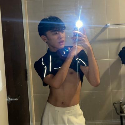 zzaoi_'s profile picture. IJBBOOLLLLLLL