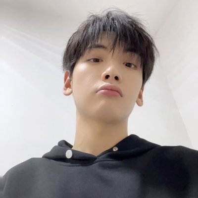 jitodontfront's profile picture. 我恨我自己