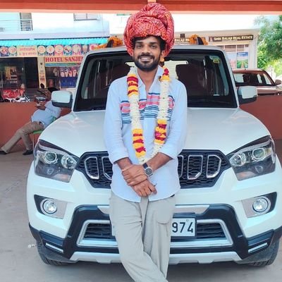 MinaXsivrj_08's profile picture. learns things easy, Student x