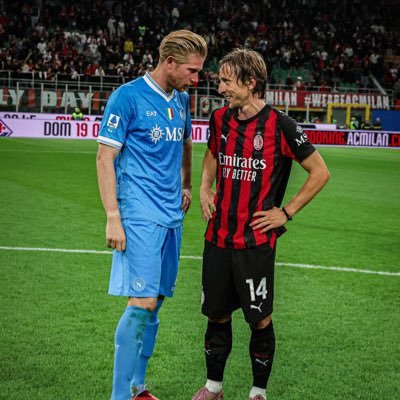 ayagizsungur's profile picture. eat, sleep, football, repeat 🔄 editör • @htspor