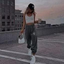quotawv85659's profile picture.