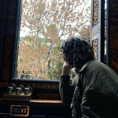 مُسلِمَة بِتْحَاوِل تَسْتَقِيم_كَاتِبة تَحت الإنْشَاءِ.