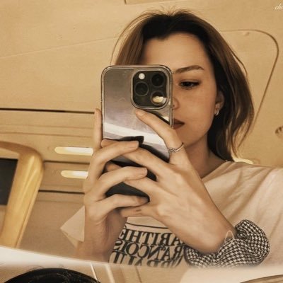 She/Her, Age 29, Educator 👩🏫 👶🏼, 🏳️🌈 (L)QBTQ Toronto Raptors 🏀 Twitch Affiliate- TTV_Jaadeee18 #BillieEilish