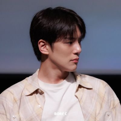 tmonlmh's profile picture. Nothing is more important than  you 💙💙💙💙