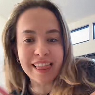 VictoriaDavid_3's profile picture. 