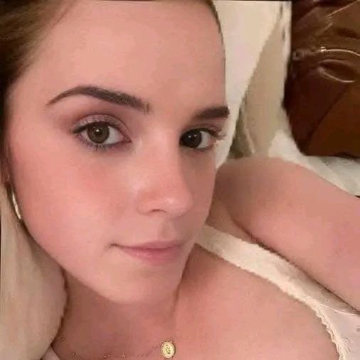 EmmaWatsonbxbj's profile picture. 