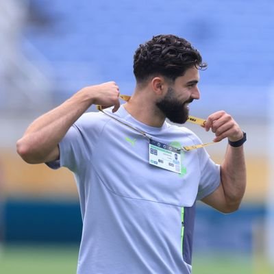 worldofkhaa's profile picture. 