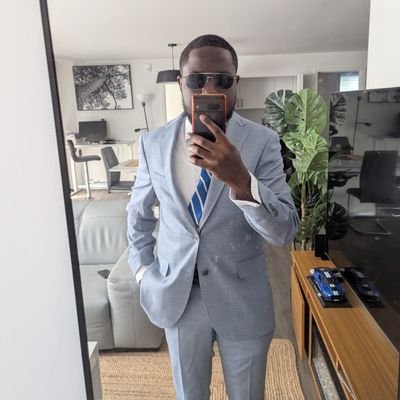 IvanNgoudj30586's profile picture. data scientist