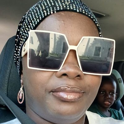 zainab_dum78100's profile picture. 