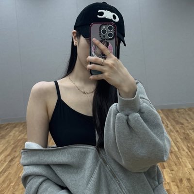 d1ahyun's profile picture. 