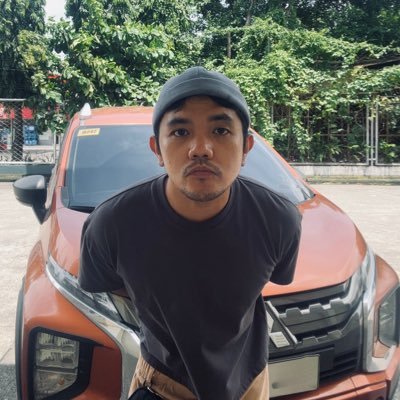 A Gemini - whatever that means. Vertically challenged. Short king 5’2 🥹. Consciously avoiding drama. My X account is a safe space. 🥊🌱🚩🇵🇸