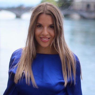 CarinaSchuster8's profile picture. Award Winning Tech Journalist 🎙️ | @GWR Title Holder “195” song participant | Work ✍️ published on @Forbes | Podcaster | Art Enthusiast | World Explorer ✨