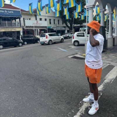 dropaveli9352's profile picture. You live and You Learn -VELITHEGOD I LOVE FOOTBALL