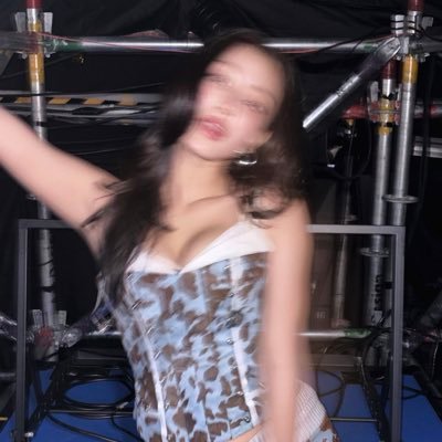 wickedlittletae's profile picture. 🇧🇷 | ‘96 | she/her | bisexual | journalist? writer? | i talk a lot about kpop (multi!), formula 1, musical theatre and a bit of pop culture