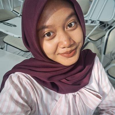 capygrow's profile picture. 19                                                                                                      
I'm interested in so many things