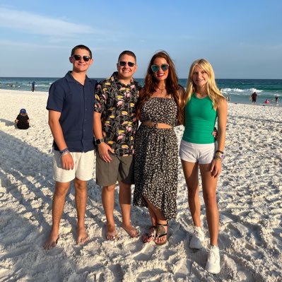 annaleebobee's profile picture. Christian, Texan by marriage and choice! America First, 1A & 2A! This is our Turning Point! No DMs please.