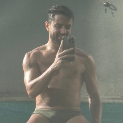 estagiário da sheila cristina e aspirante a crossfiteiro