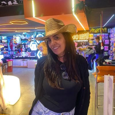 BachatitaIsabel's profile picture. CÍCLICO/ palabras van y vienen  \o/