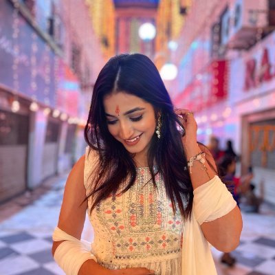 istarwen90's profile picture. Passionate about tech, growth, and good coffee. Opinions are mine.
#Marketing | #Startups | #Mindset