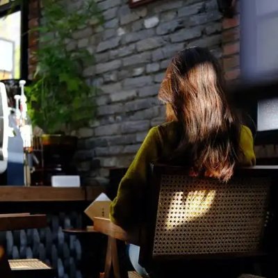 fjoxjFD's profile picture. 優しい音符が静かに生活の中で響き、私と他の人に癒しを与えています。🎵💖