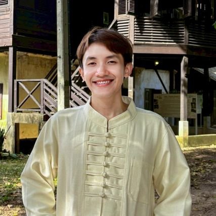 In_the_Lui's profile picture. 