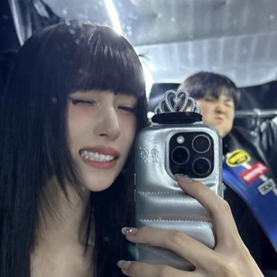 20 | black |🏳️🌈| She/Her | Mainly TWICE and Billie Eilish | I also like really any gg + baekhyun & shinee | priv: @sanaskeeper