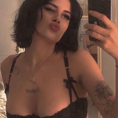 jman_w24812's profile picture. الملكه وعد 👑👑👑عجمان 0544760072
https://t.co/HMm0VMFPCe