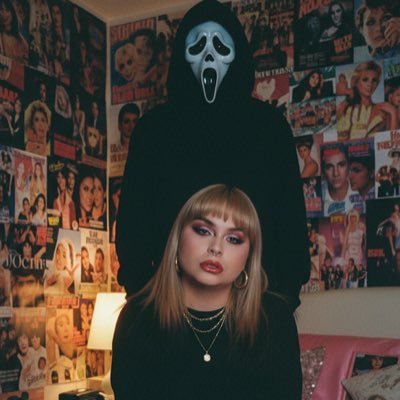 she/ her, Jewish Occult weirdo centered in the Kabbalist world with a pinch of Chaos. Makeup Mafia, Champagne Socialist. NSFW 🔞