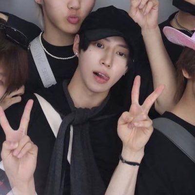 𓊆ྀི zhou 安信໒꒱ + zhang 家豪 ⟢ 𓊇ྀི🎐✴︎. ݁riize ❤︎ eunseok