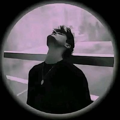 Samroger54's profile picture. Supporting Derry City FC | Fan-made page | Passion for the Candystripes 🔴⚪