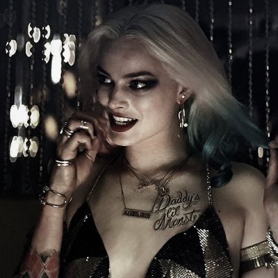 You lookin' for the old me? Check the morgue. 【 Writer ✘ #Dizmo ✘ #FemaleDiablo ✘ #DeviantFam ✘ #Shizmo ✘ Creator of @GehennaVenit. 】