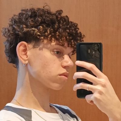 Leozzin_k's profile picture. Mea lux illuminat omnia 🌙

ig:@_ih_leo