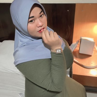 wariasemok16's profile picture. New  again konten ma brondong”TikTok d tele https://t.co/POLvzqDclE