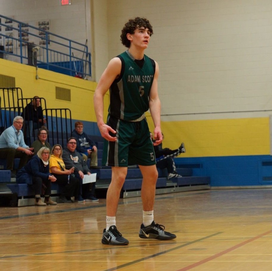 ASCVI🦁| 6’0, 175 wing player | junior | Peterborough power 🏀| ✉️: andrewnaus009@gmail.com