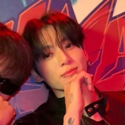 lvbfad's profile picture. se podrá ser tan borahae apobangpo bts army