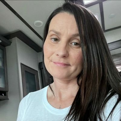 helendavis443's profile picture. 🏝 lover of nature 🏝 Gymnastics  RV
