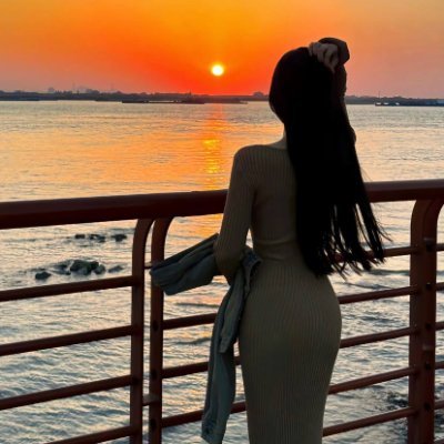 mammiesgirls's profile picture. Jewelry Designer | Where creativity meets craftsmanship | Every piece tells a story | ✨ Committed to ethical materials | #HandcraftedJewelry🚫Gift card 🚫Porn