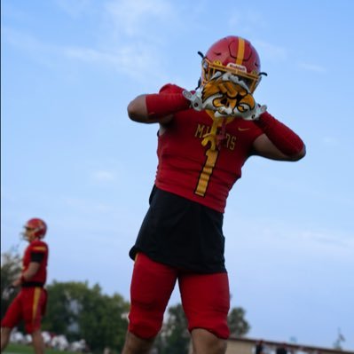 LuceLaydon's profile picture. C/o 26| 530-925-1167| FS, Wr| Yreka high school 3.2 gpa | https://t.co/F09Y1YEY0f| 5’11 180 4.69 40 Yard dash | Laydon.luce08@yahoo.com