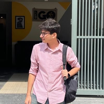 pcx4yb's profile picture. here to share my (unwanted) opinions on politics, law, sociology, rock music, and books